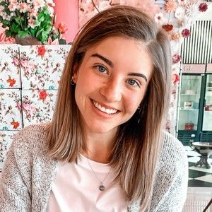 Meet your Posher, Crystal